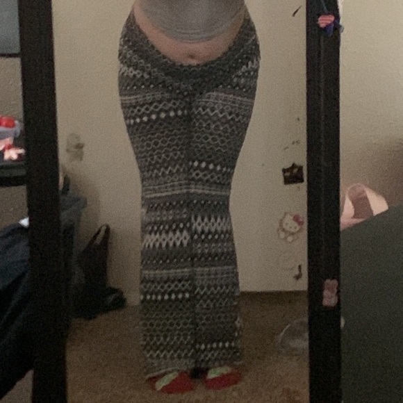 Patterned Pants! - Picture 5 of 6